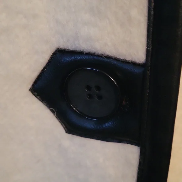 Hudson Bay Cream Wool Coat Size Large - Picture 3 of 6